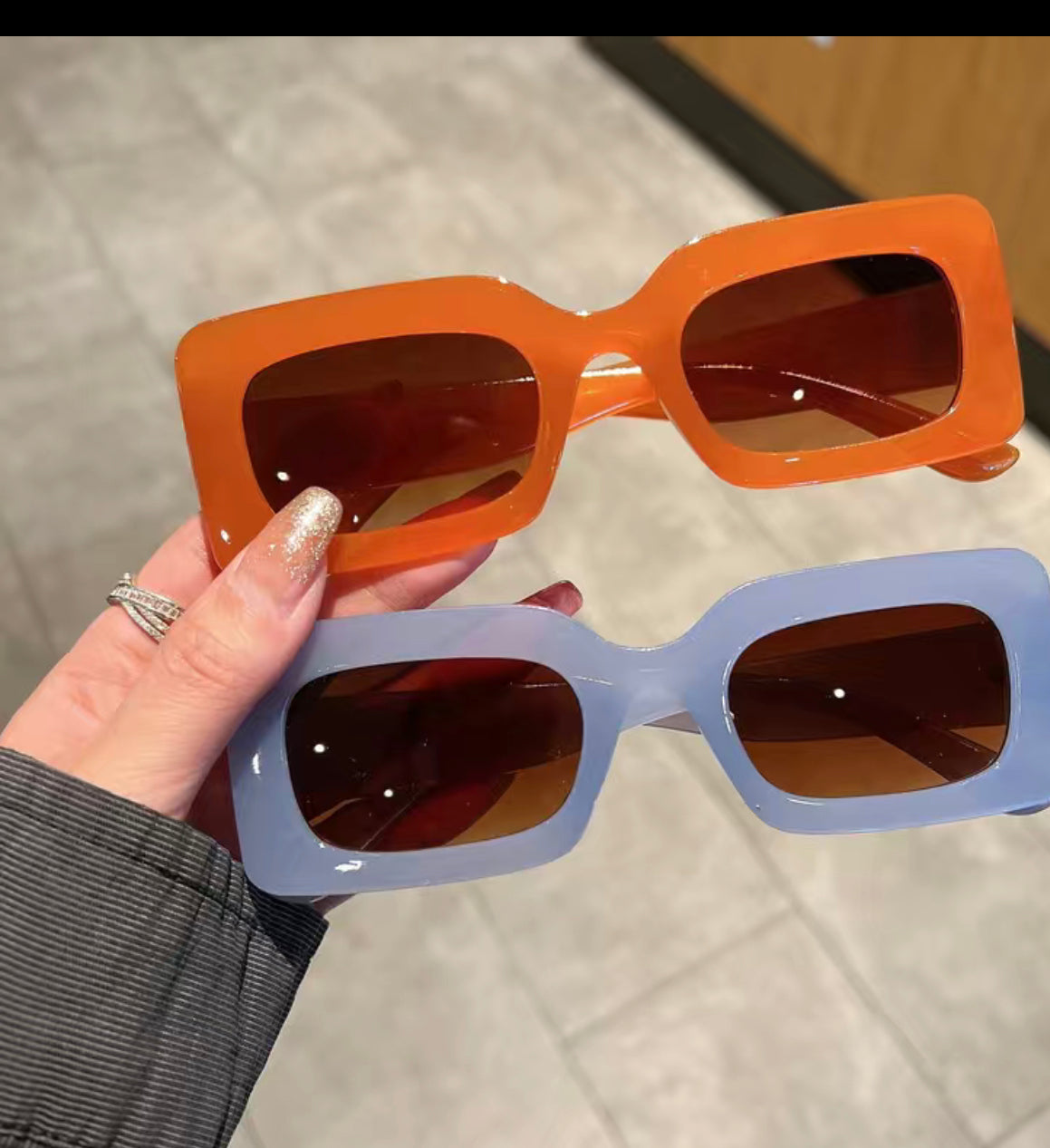 Gel capsules glasses