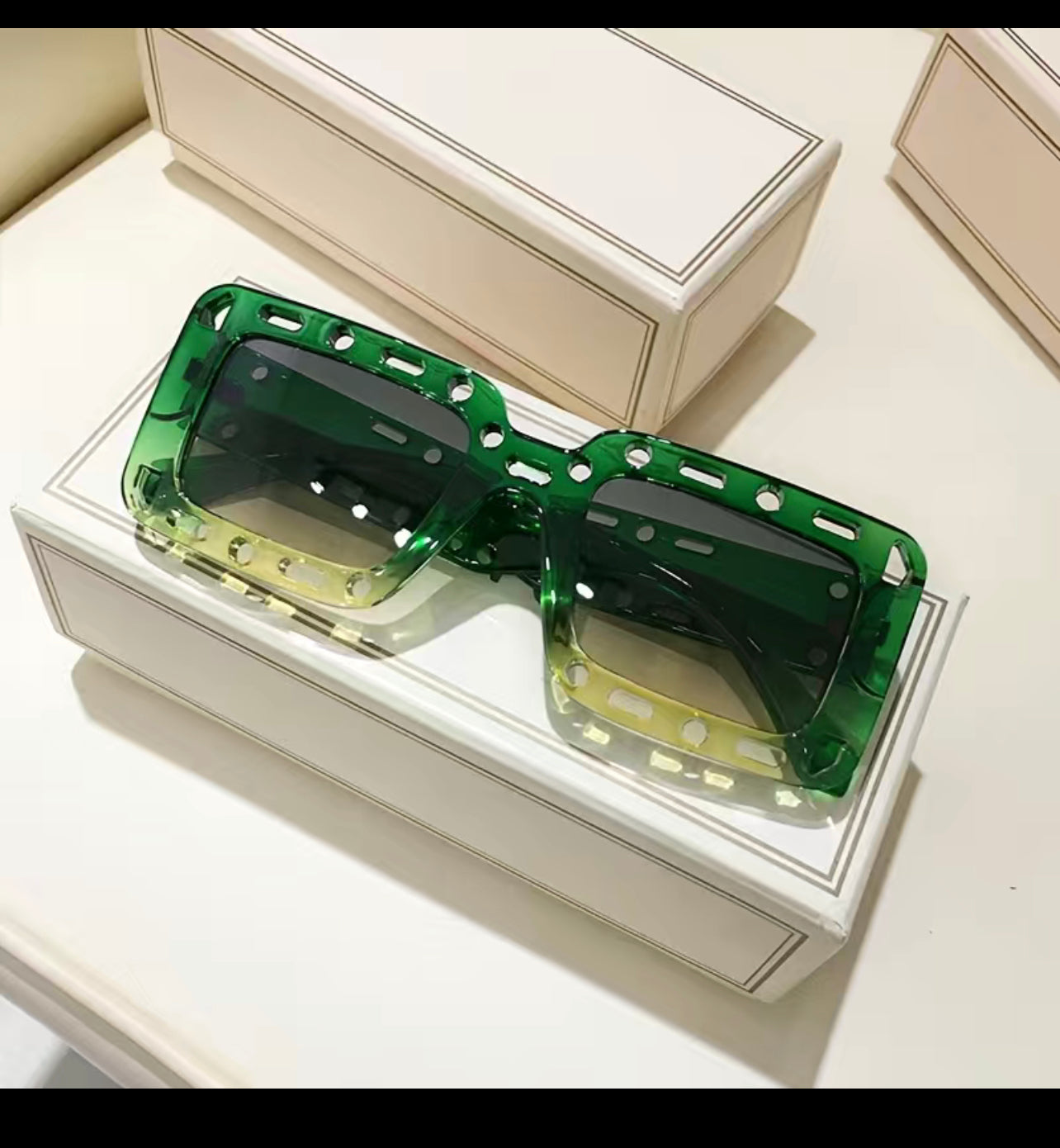 Bar space glasses