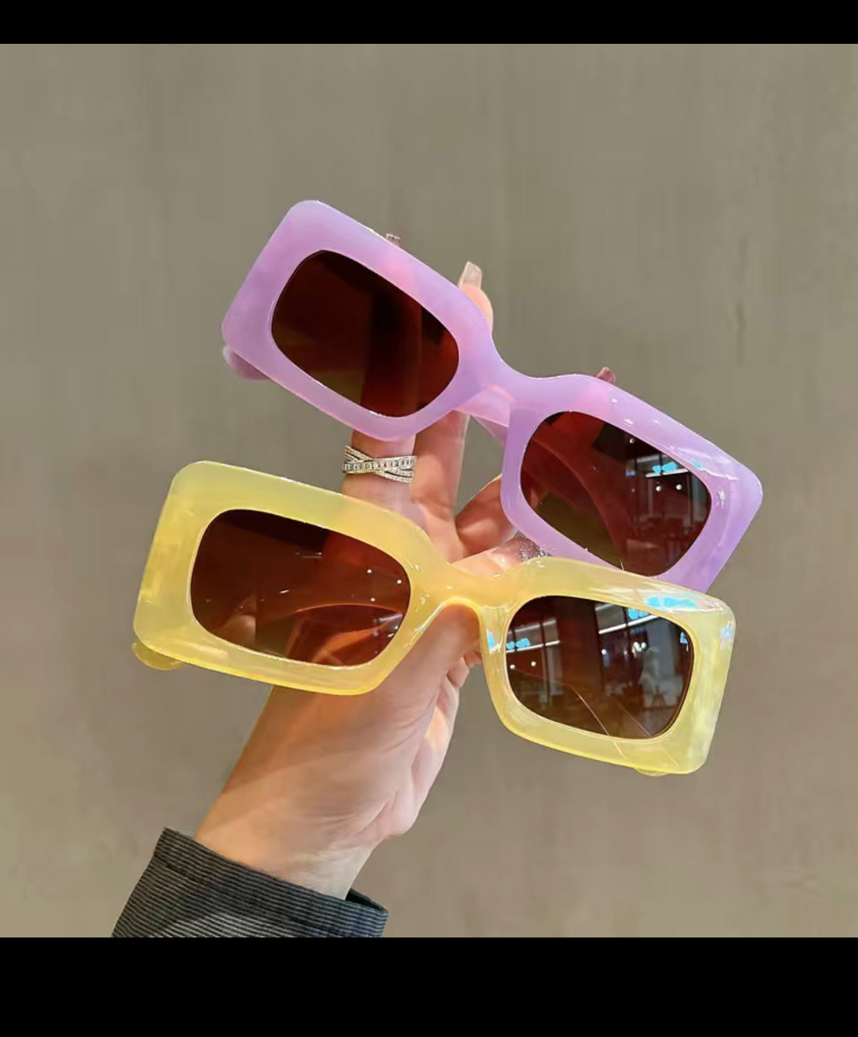 Gel capsules glasses