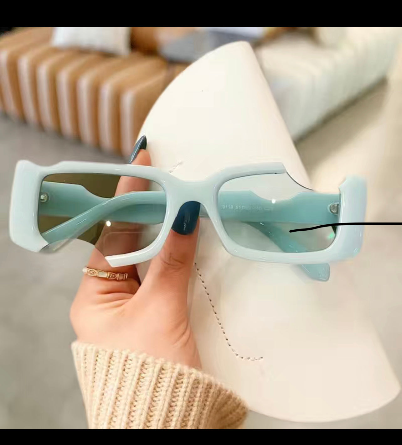 Glasses bitten