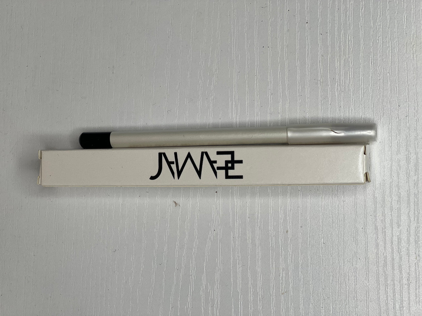 Lip liner by Eamar