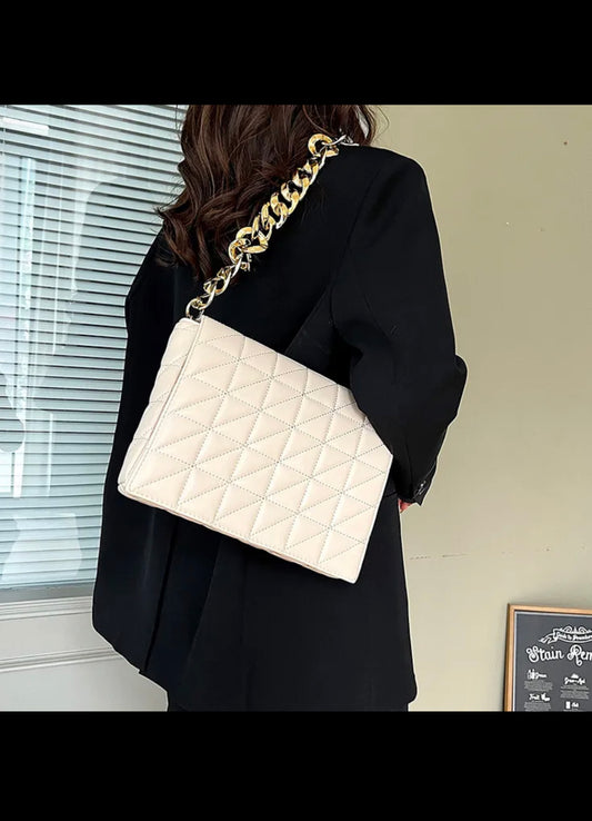 Boujee clutch