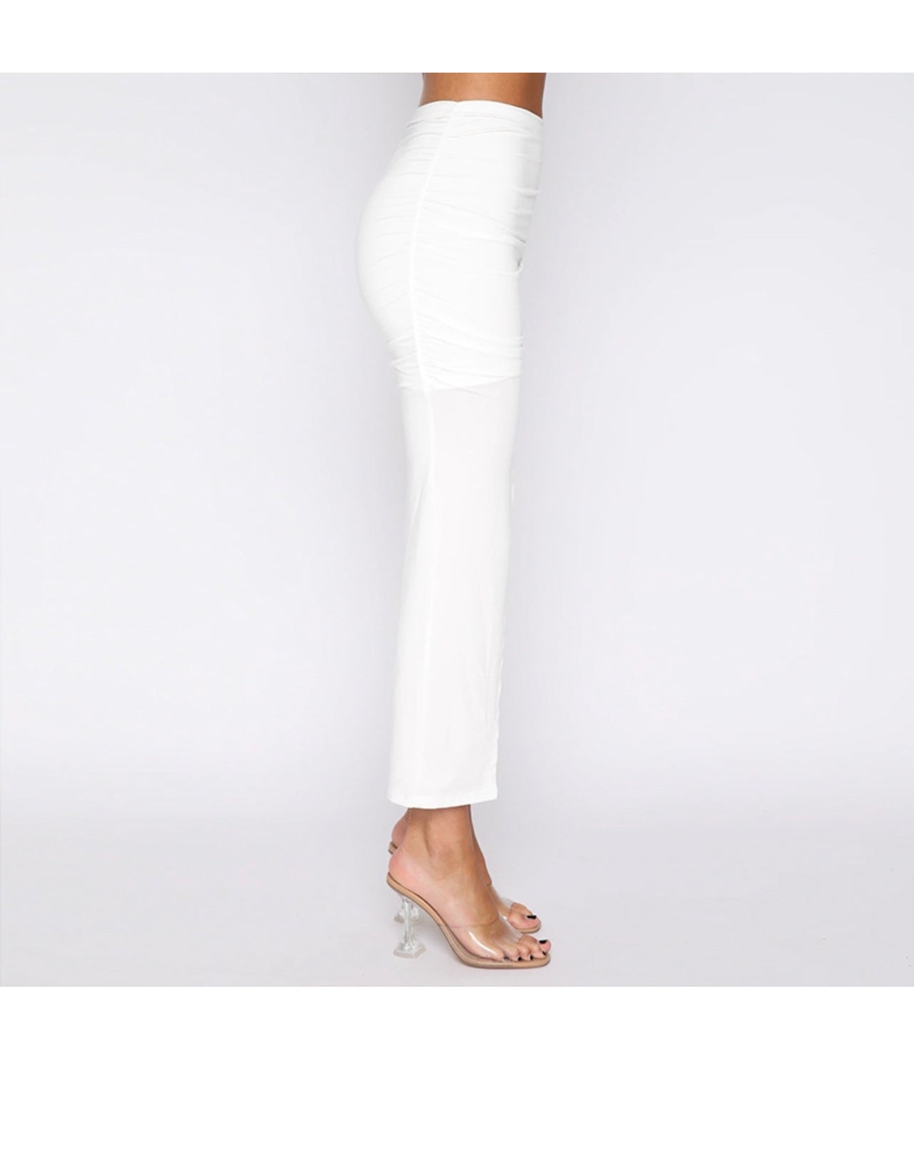 Skirt with slit