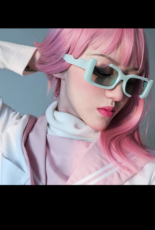 Glasses bitten