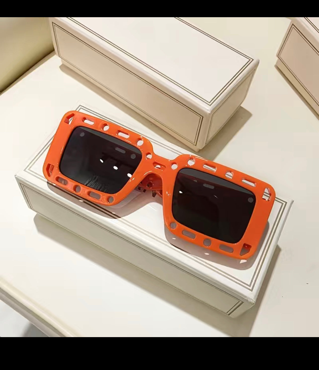 Bar space glasses